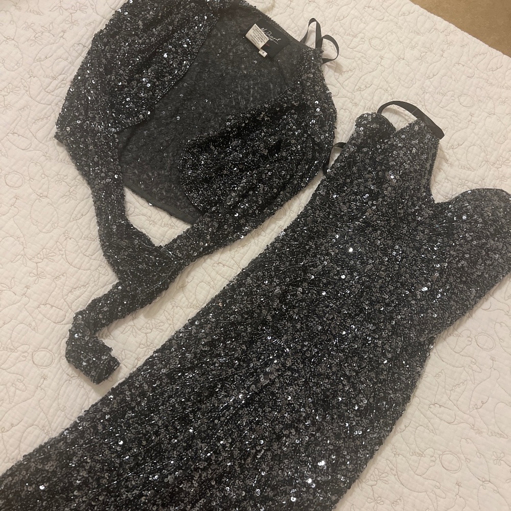 Mac Duggal sequin dress